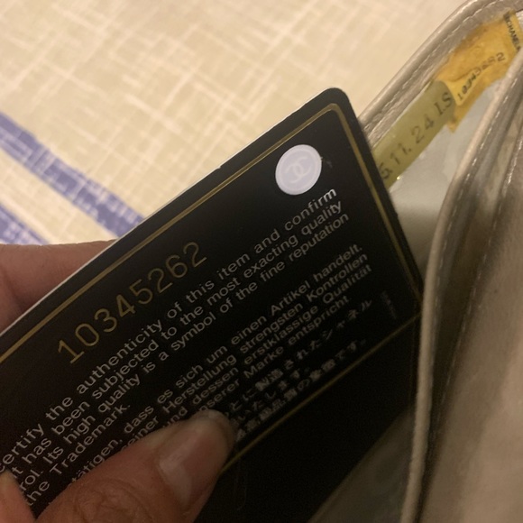 Authentic Chanel wallet - Picture 5 of 9